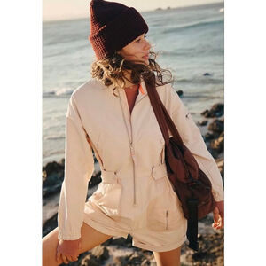 Free People Movement Mountain Blazin' Shortsie NWOT XS Hard to Find